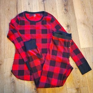 Old Navy Red & Black Pajamas Size Large